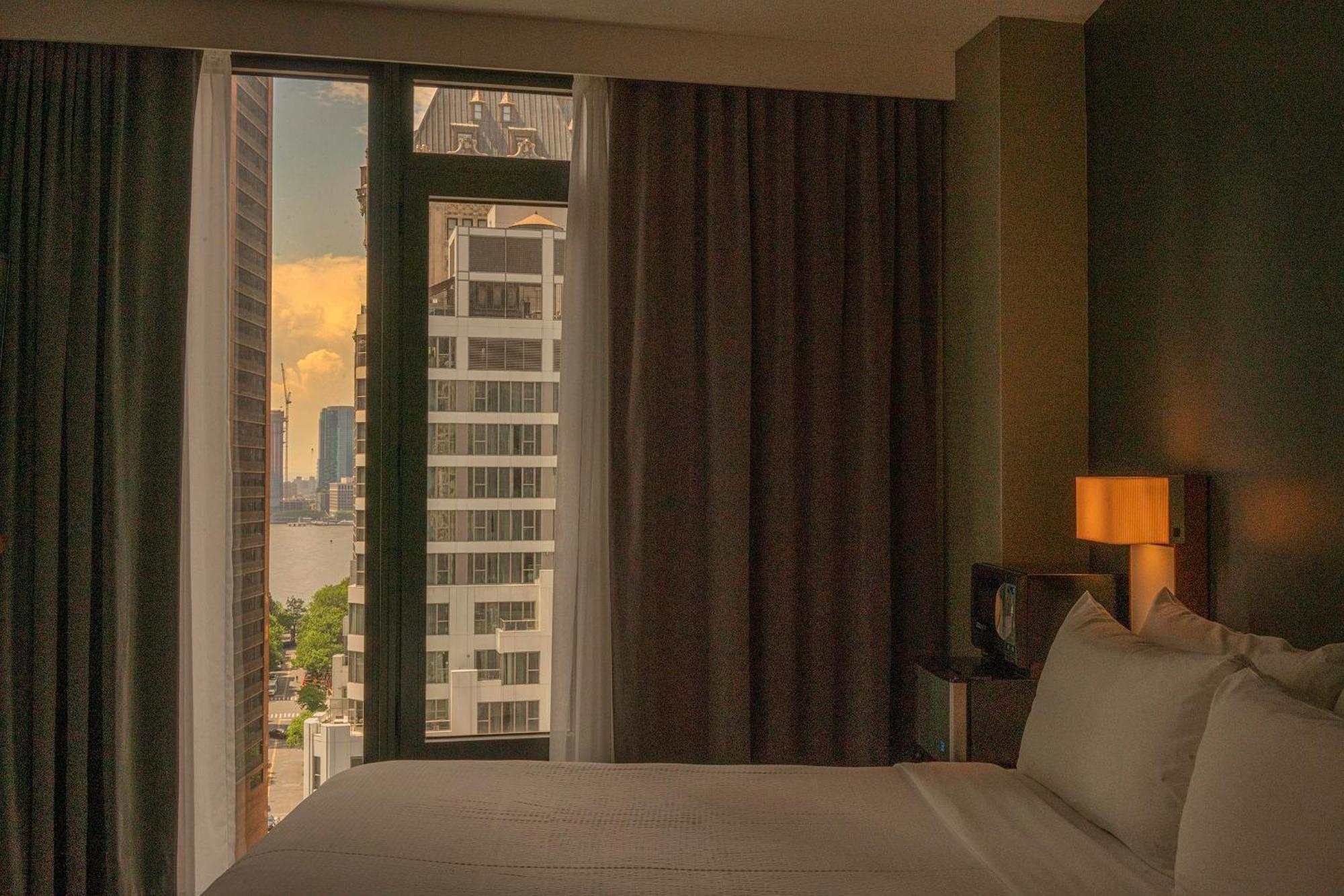 Hotel The Cloud One New York-downtown, By The One Group 4*